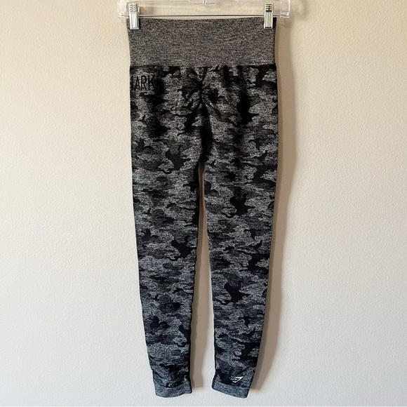 Gymshark Women’s Camo Seamless Leggings Black/Gray Size Small? Gym Workout - Picture 4 of 8